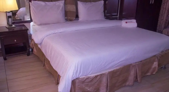 Номер Deluxe Excel Oriental Hotel & Suites
