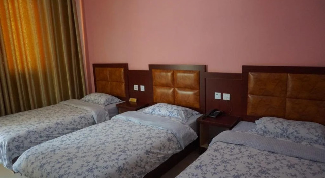 Baoyuanju Youth Hostel, Забронировать Хостел Яньтай Yantai Region