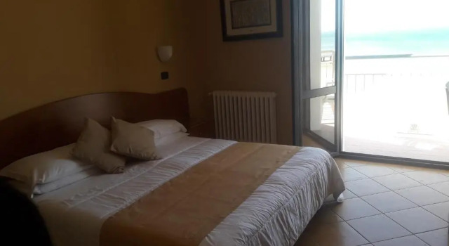 Двухместный номер Standard с балконом и с видом на море Hotel Beaurivage