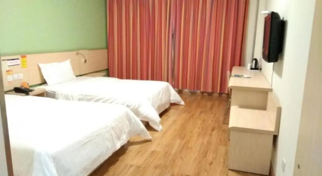 Двухместный номер Business 7Days Inn Chongqing Wanzhou District Gaosun Pond Chongbai