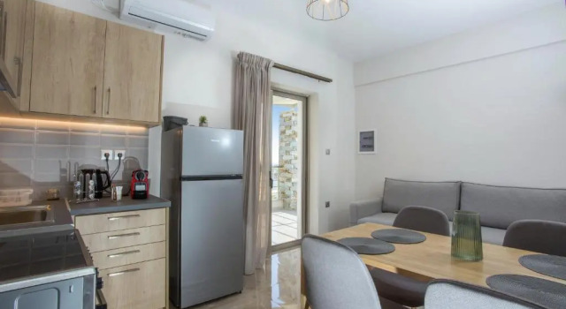 Люкс с балконом Vardians Villas & Suites
