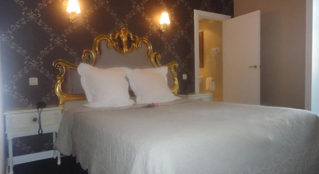 Hotel Lodewijk Van Male