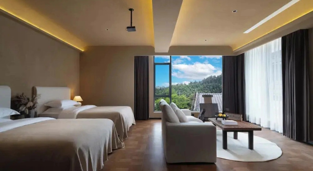 Номер Classic Fenghuang County Border Town Mountain Resort Homestay