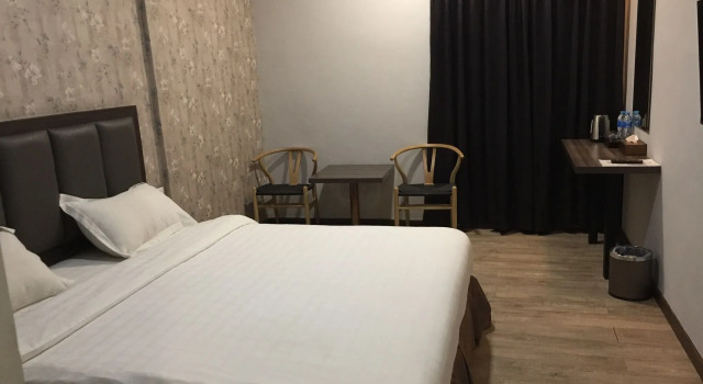 Eatern Hotel