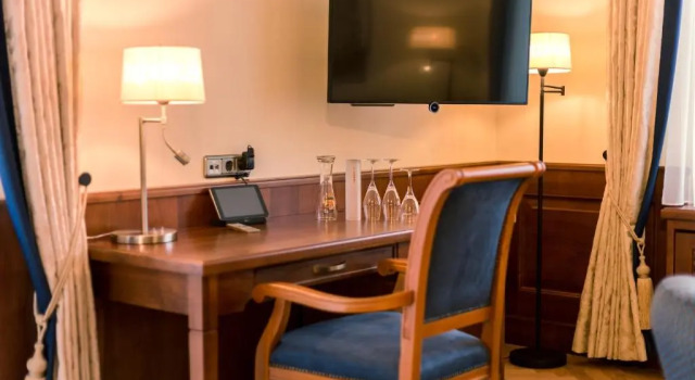 Полулюкс Hotel & Gaststätte zum Erdinger Weißbräu