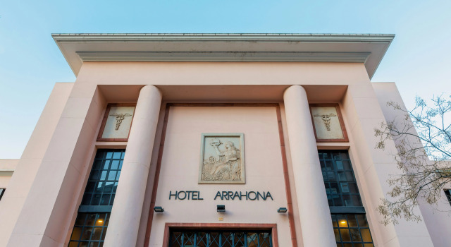Hotel Arrahona, Rezervați Hotel Sabadell 