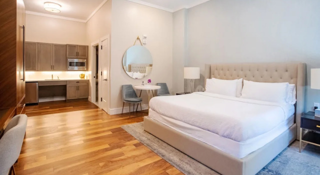 Номер Luxury Hotel Suites at Vanderbilt