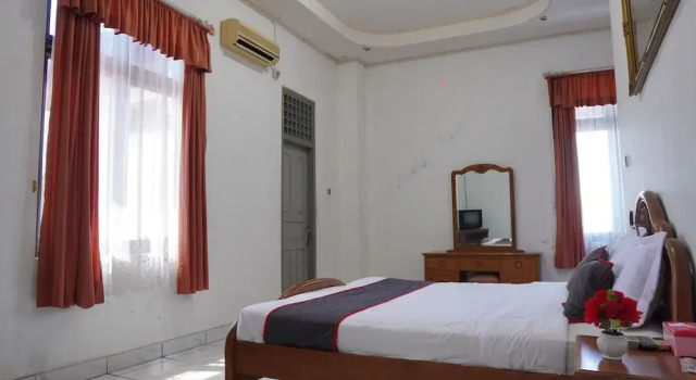 Двухместный номер Deluxe Collection O near Universitas Negeri Padang formerly Hotel Amra