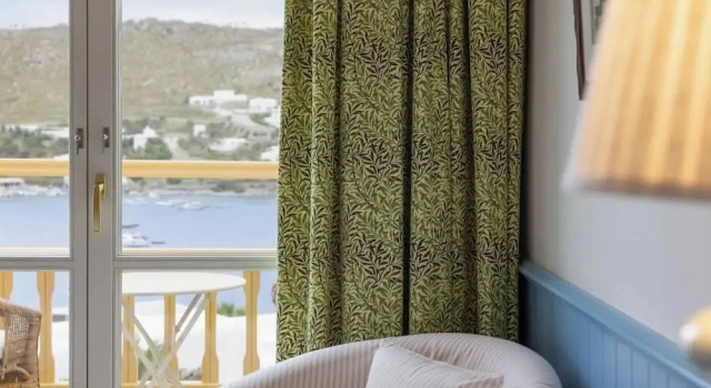 Номер Superior с балконом и с видом на залив Dorion Hotel
