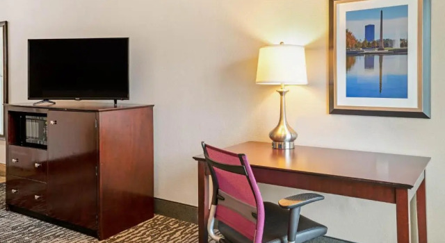 Номер Standard La Quinta by Wyndham Houston - Magnolia