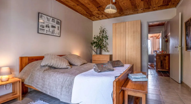 Svyntha (GHI303), Réserver Hôtel Hôtels à Corse avec parking, Parking