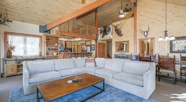 Pagosa Springs Family Retreat w/ Game Room & Views, Đặt Nhà nghỉ dưỡng Pagosa Springs 