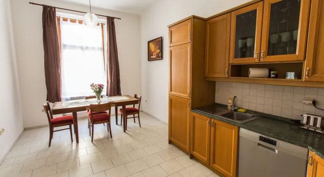 Апартаменты Central Retro Apartment