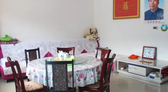 Yangshuhua Folk Inn, Book Hotel Hoteller i Beijing Province med parkering, Parkering