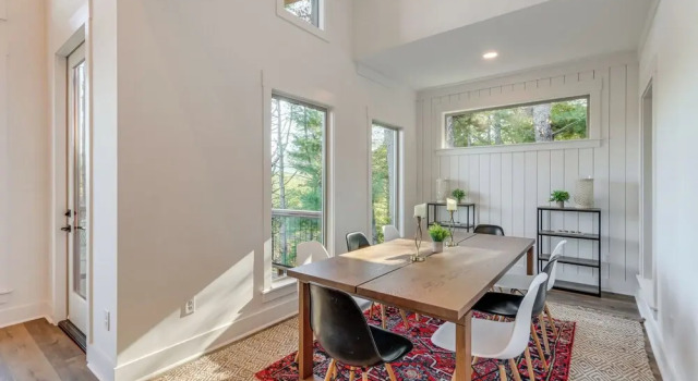 Modern Mtn Cabin w/ Deck & Views in Blue Ridge!