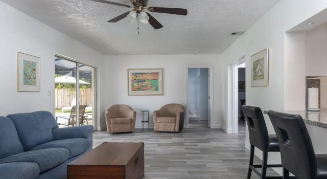 Purely Pompano, Pool, Water front, Paddleboard, Beach, 5 bedroom 3 bath, Book Hotel Pompano Beach Broward County