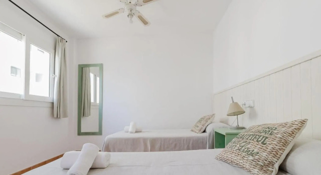 Apartamentos Timon - Emar Hotels, Book Apartment Es Pujols Formentera