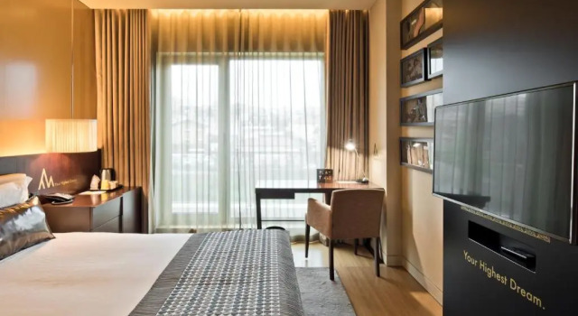Одноместный номер Standard Golden Tulip São João da Madeira