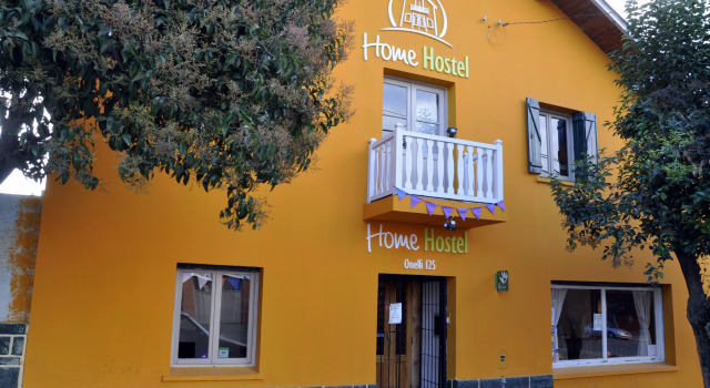 Hopa Home Patagonia Hostel & Bar