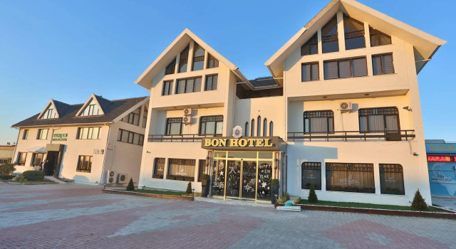 Bon Hotel City & Resort