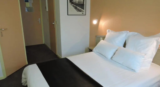Номер Standard Hotel le Foron