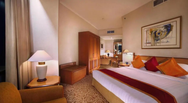Номер Standard Menara Peninsula Hotel