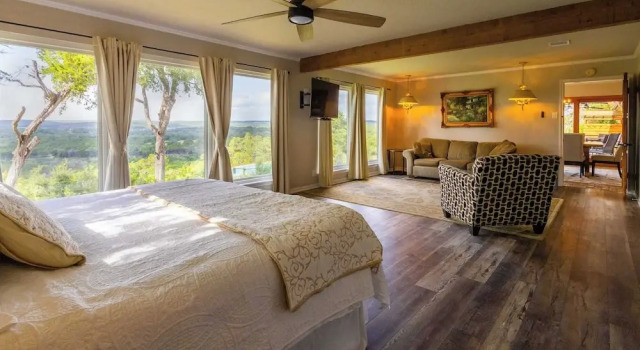 Valley View Retreat for 10