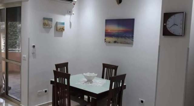 Kristal Street, 100 meters from the beach