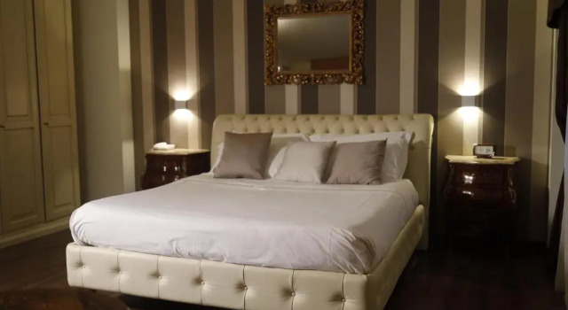 Virginia Palace Hotel, Buchen Sie Hotel Hotels in Irpinia mit Pool, Schwimmbad