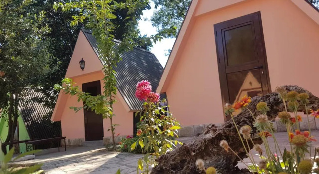 Бунгало с 2 комнатами Apartments and Bungalows Mimoza Baošići