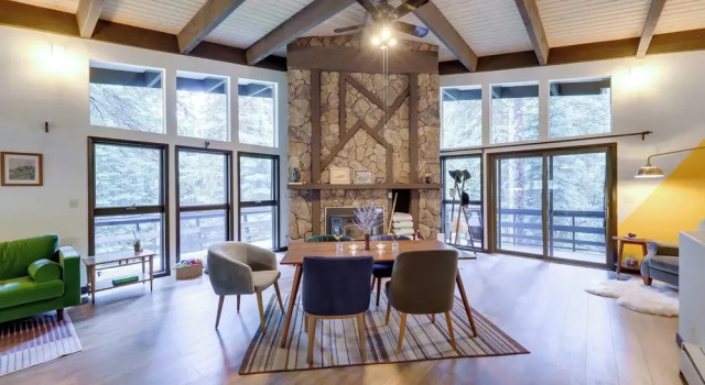 Mid-century Cabin: Creekside, Easy Access to I-70, Reserva ahora Casa o chalet Downieville-Lawson-Dumont Estados Unidos