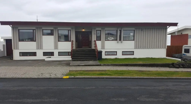 Anitas Guesthouse, Rezervovat Hotel Grindavík 