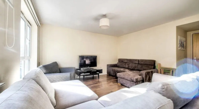Bright 2Br Flat With Good Links To City Centre, Забронировать Апартаменты/квартира Апартаменты Бротона, Апартаменты/квартира