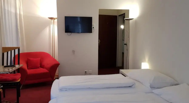 Четырёхместный семейный номер Standard Spalenbrunnen Hotel & Restaurant Basel City Center