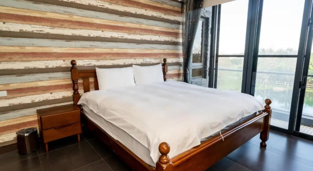 Трёхместный номер Standard 193 County Garden BnB