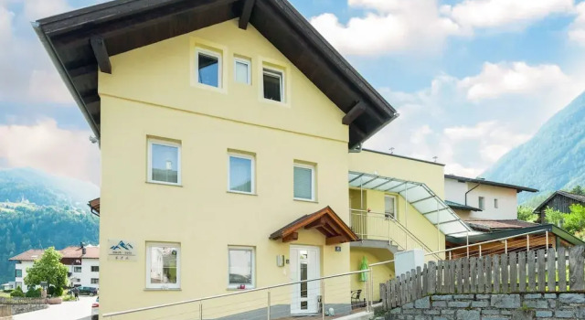 Апартаменты Apartment in Sautens With a Roof Terrace and Barbecue