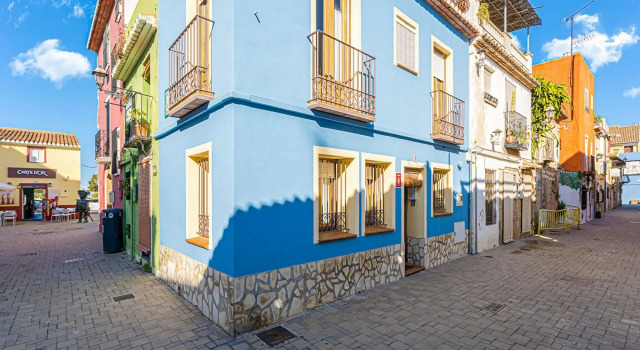 Comfy Holiday Home in Denia near Playa Beach