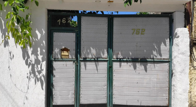 Flat com portão na Praia