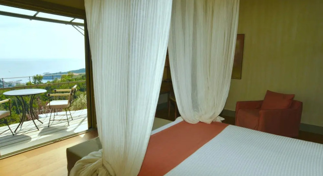 Вилла Deluxe с 4 комнатами с видом на море Villa Paparouna