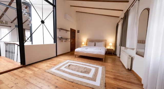 Penthouse in the Heart of Pera, Забронировать Апартаменты/квартира Бейоглу Стамбул, рядом с Галатасарайский лицей