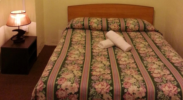 Dew Drop Inn, Boek Hotel Tanah Rata 