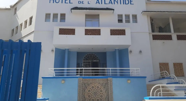 Hotel Atlantide, Забронировать Отель Отели Марракеш-Тенсифт-Эль-Хауз с парковкой, Парковка