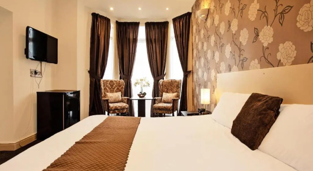 Двухместный семейный номер Standard The Waverley Hotel