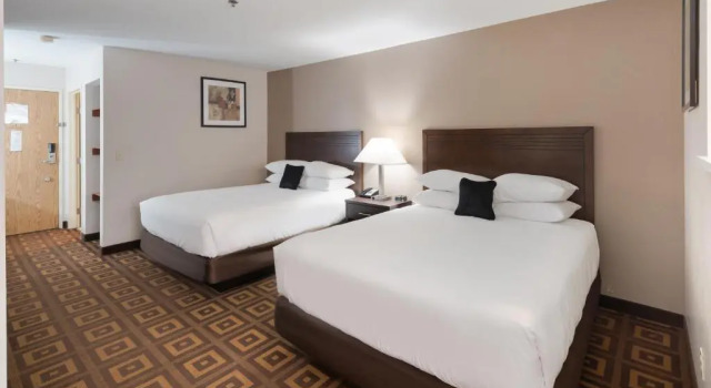 Семейный люкс Quality Inn & Suites Kennewick Tri-Cities
