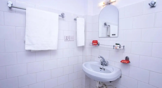Трёхместный номер Deluxe c 1 комнатой с балконом и с видом на горы Alliance Hotel - Boudhanath Stupa