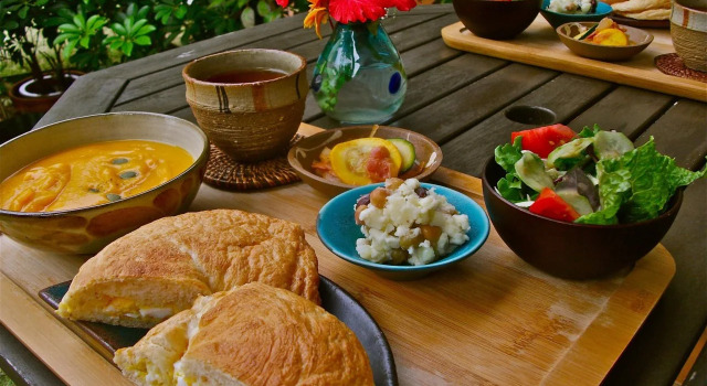 Akachichi Guesthouse, Rezervasyon Otel Onna 