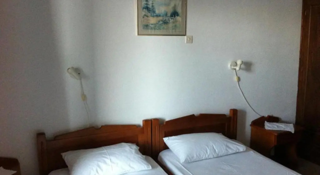 Oasis Azolimnos, Book Hotel Azolimnos Syros