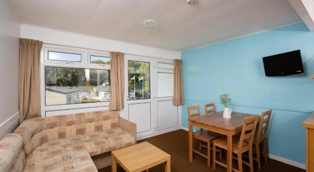 Шале Comfort Whitecliff Bay Holiday Park by Away Resorts