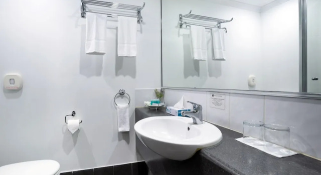 Четырёхместный номер Deluxe Joondalup City Hotel
