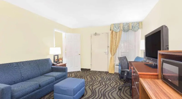 Двухместный люкс Baymont by Wyndham Savannah Midtown